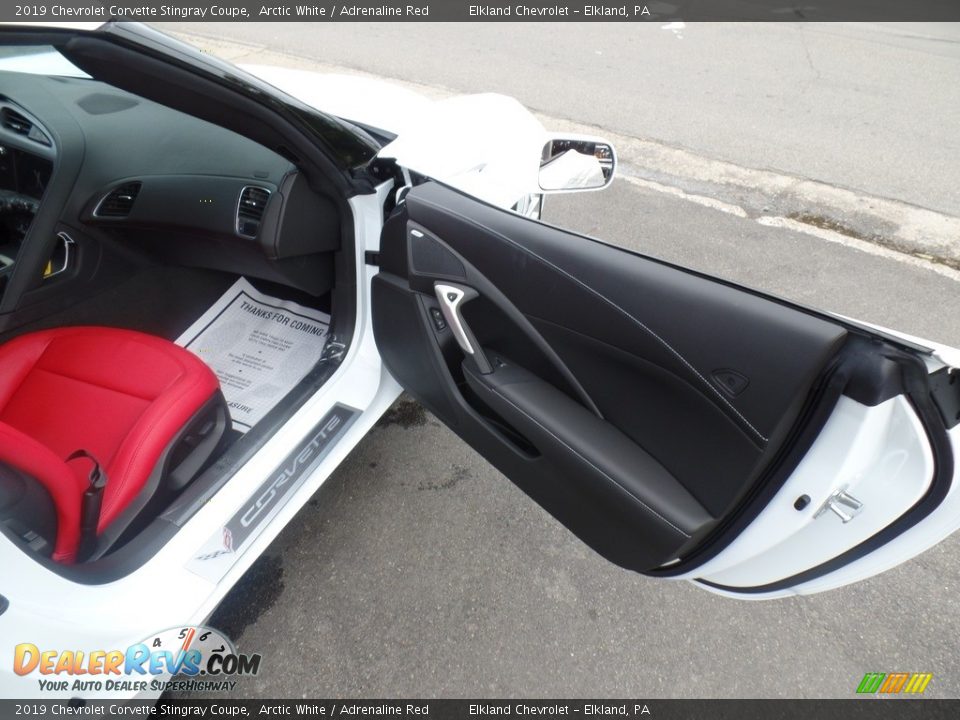 2019 Chevrolet Corvette Stingray Coupe Arctic White / Adrenaline Red Photo #33
