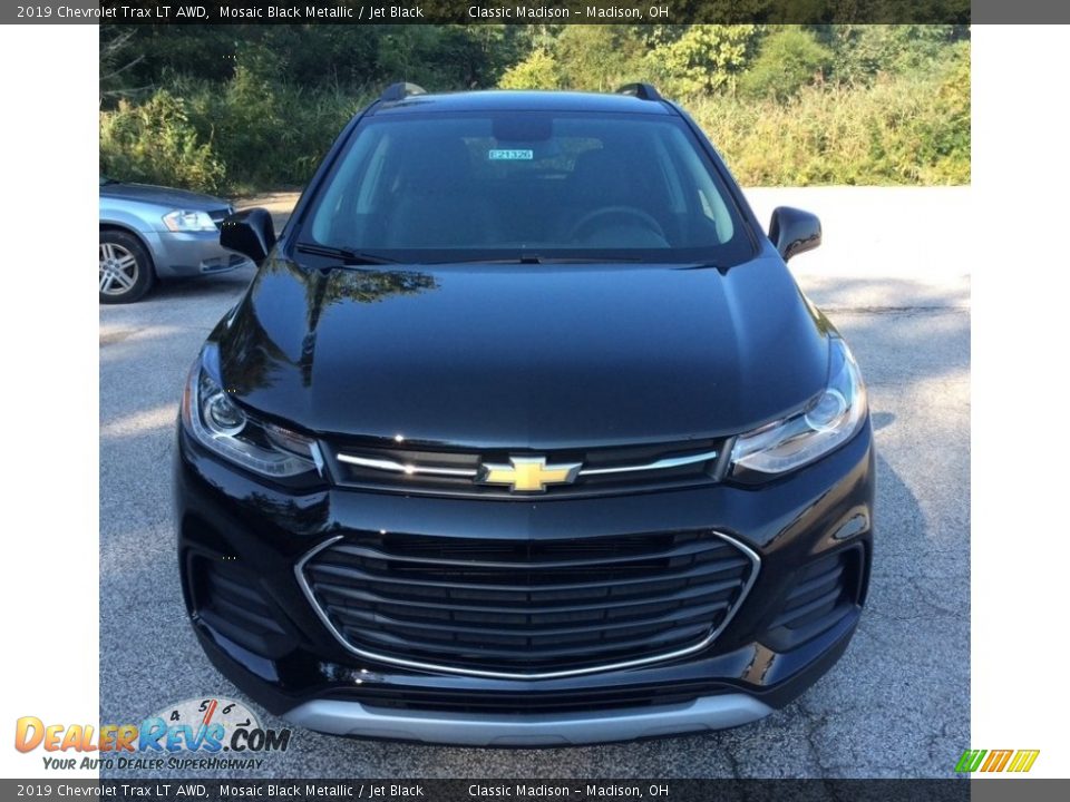 2019 Chevrolet Trax LT AWD Mosaic Black Metallic / Jet Black Photo #2