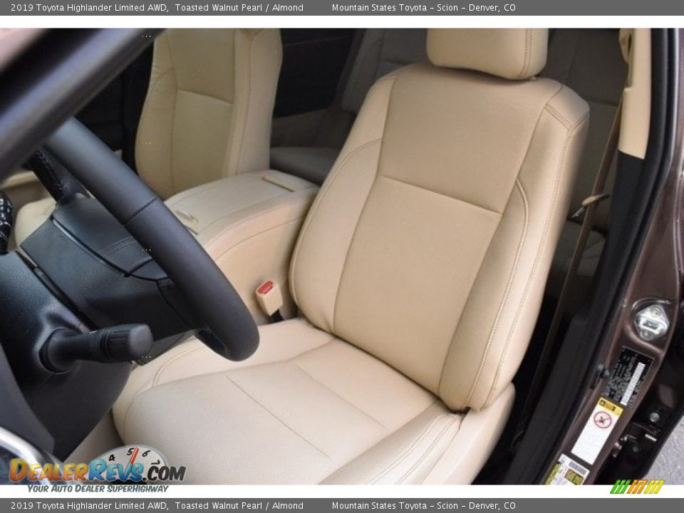 Front Seat of 2019 Toyota Highlander Limited AWD Photo #7