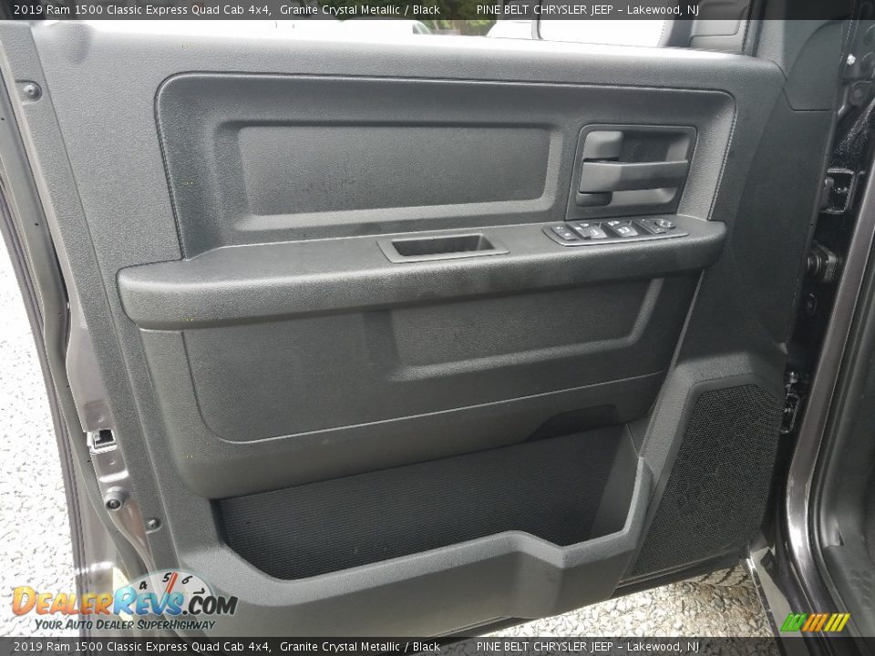 2019 Ram 1500 Classic Express Quad Cab 4x4 Granite Crystal Metallic / Black Photo #6