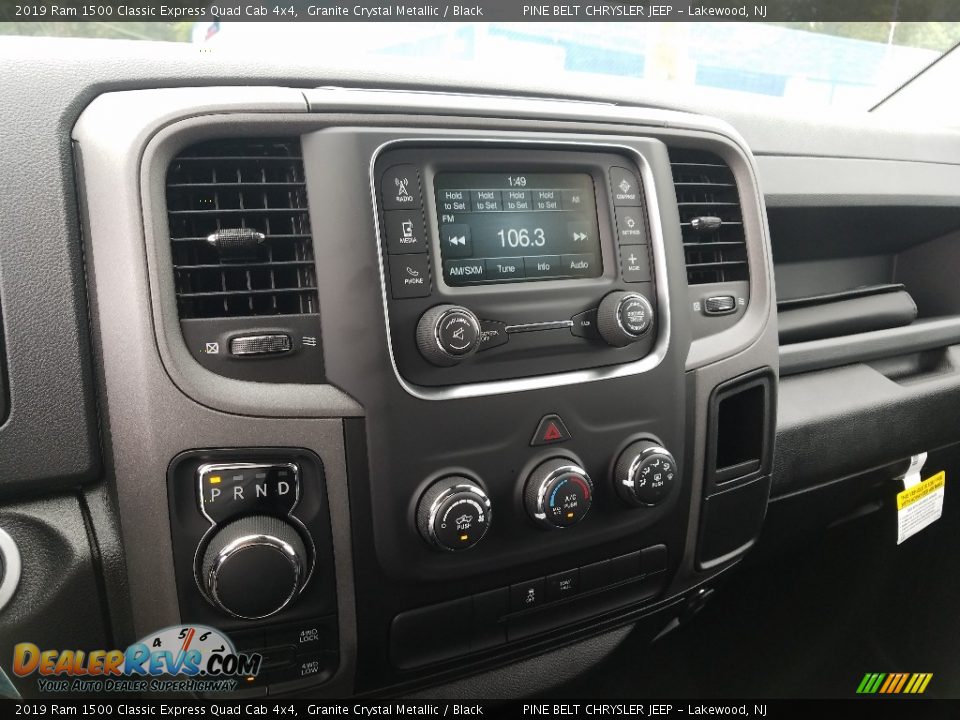2019 Ram 1500 Classic Express Quad Cab 4x4 Granite Crystal Metallic / Black Photo #10