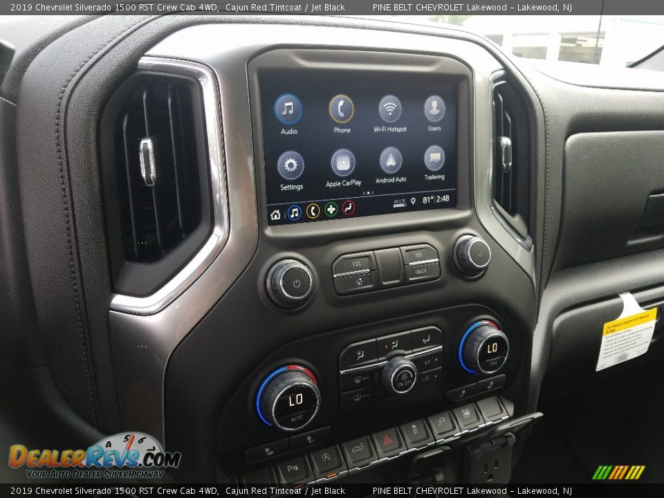 Controls of 2019 Chevrolet Silverado 1500 RST Crew Cab 4WD Photo #12