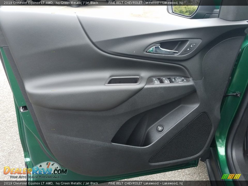 Door Panel of 2019 Chevrolet Equinox LT AWD Photo #6