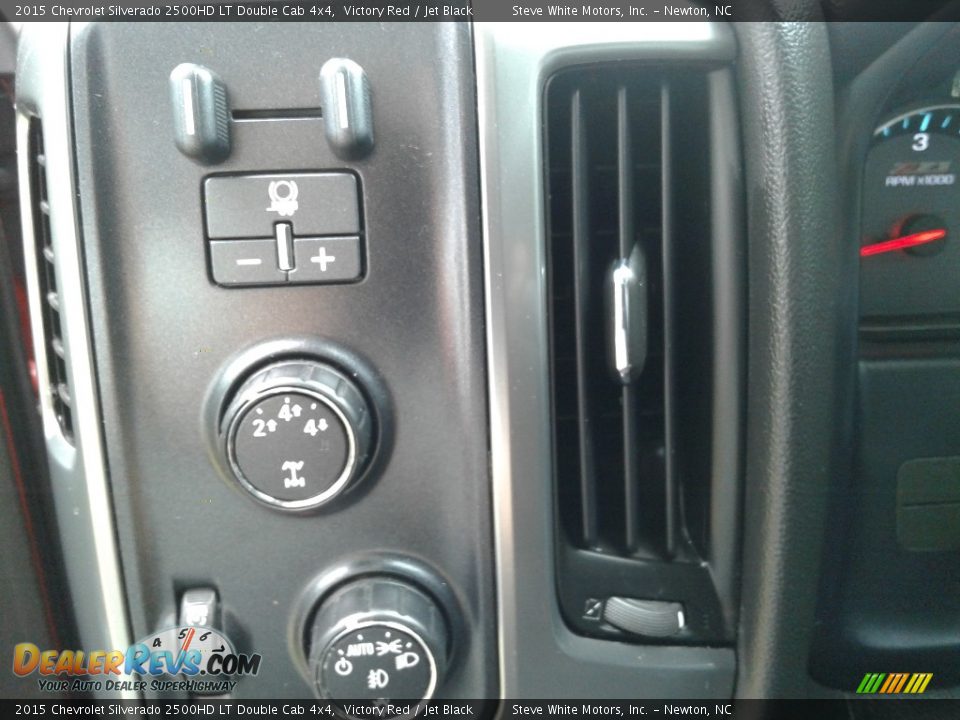 2015 Chevrolet Silverado 2500HD LT Double Cab 4x4 Victory Red / Jet Black Photo #17