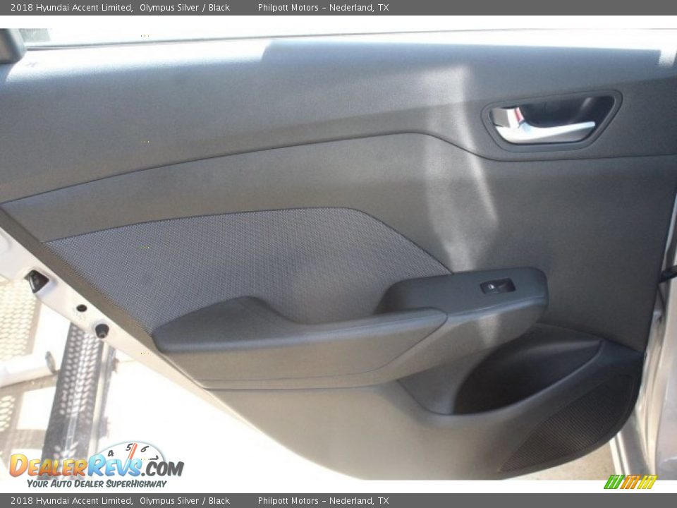 2018 Hyundai Accent Limited Olympus Silver / Black Photo #19