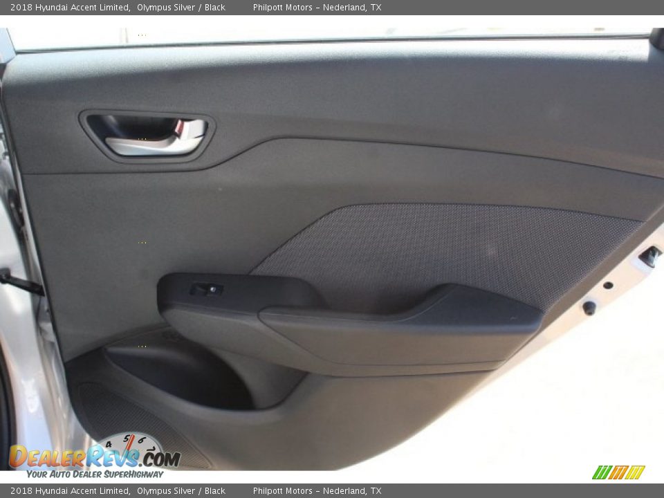 2018 Hyundai Accent Limited Olympus Silver / Black Photo #24