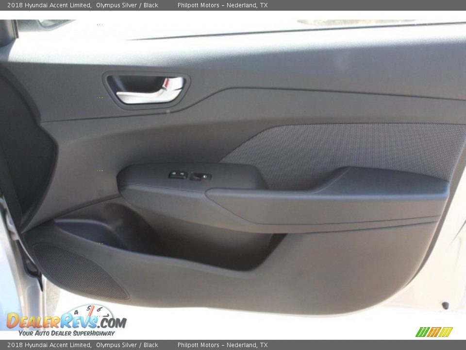 2018 Hyundai Accent Limited Olympus Silver / Black Photo #26