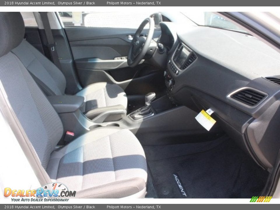 2018 Hyundai Accent Limited Olympus Silver / Black Photo #28