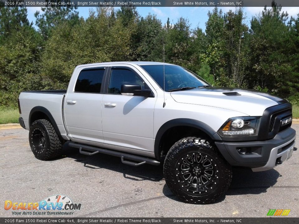 2016 Ram 1500 Rebel Crew Cab 4x4 Bright Silver Metallic / Rebel Theme Red/Black Photo #4