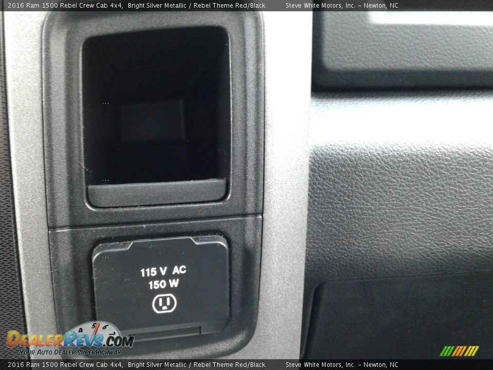 2016 Ram 1500 Rebel Crew Cab 4x4 Bright Silver Metallic / Rebel Theme Red/Black Photo #29