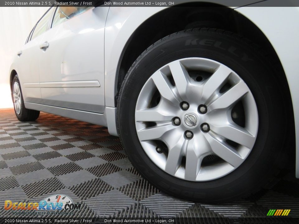 2010 Nissan Altima 2.5 S Radiant Silver / Frost Photo #2