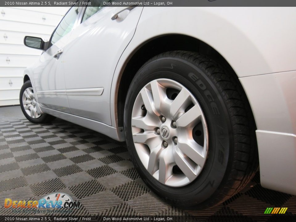 2010 Nissan Altima 2.5 S Radiant Silver / Frost Photo #8