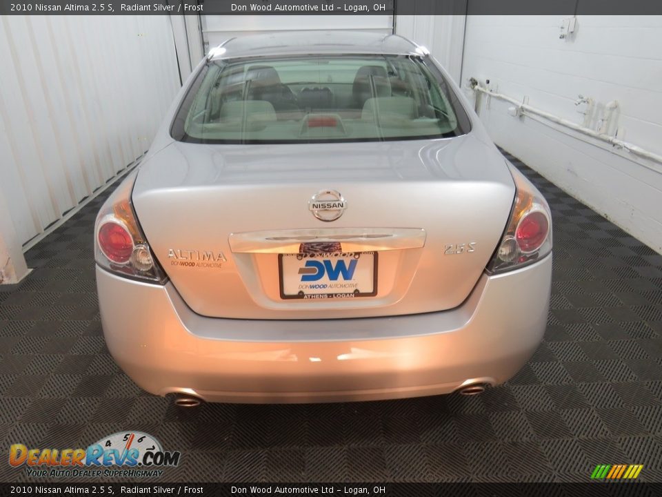 2010 Nissan Altima 2.5 S Radiant Silver / Frost Photo #10