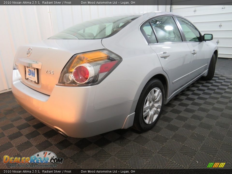 2010 Nissan Altima 2.5 S Radiant Silver / Frost Photo #14