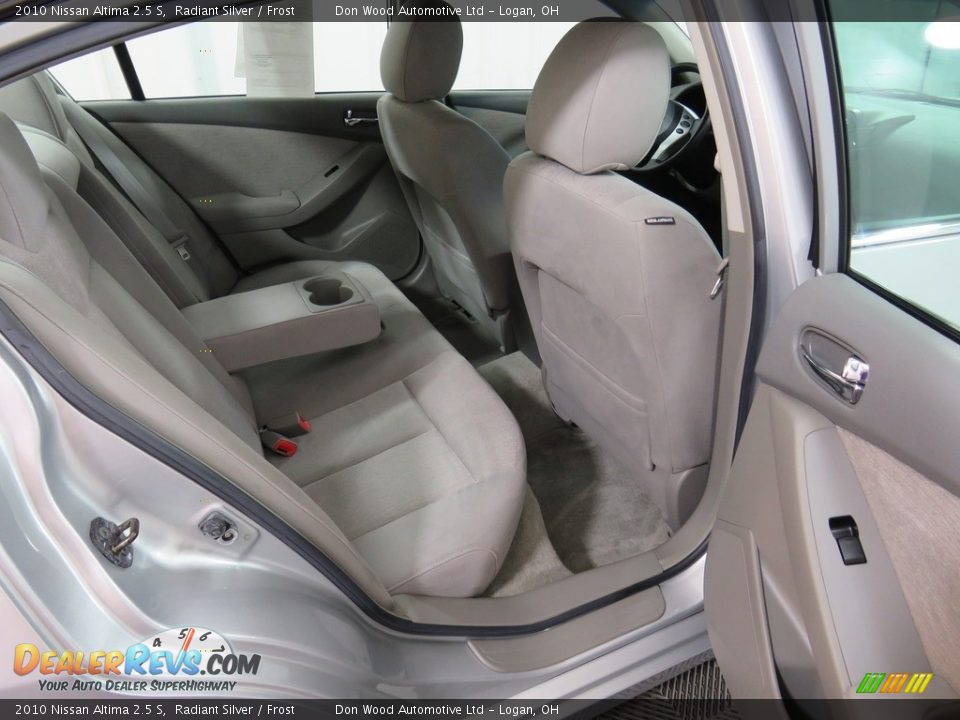 2010 Nissan Altima 2.5 S Radiant Silver / Frost Photo #23