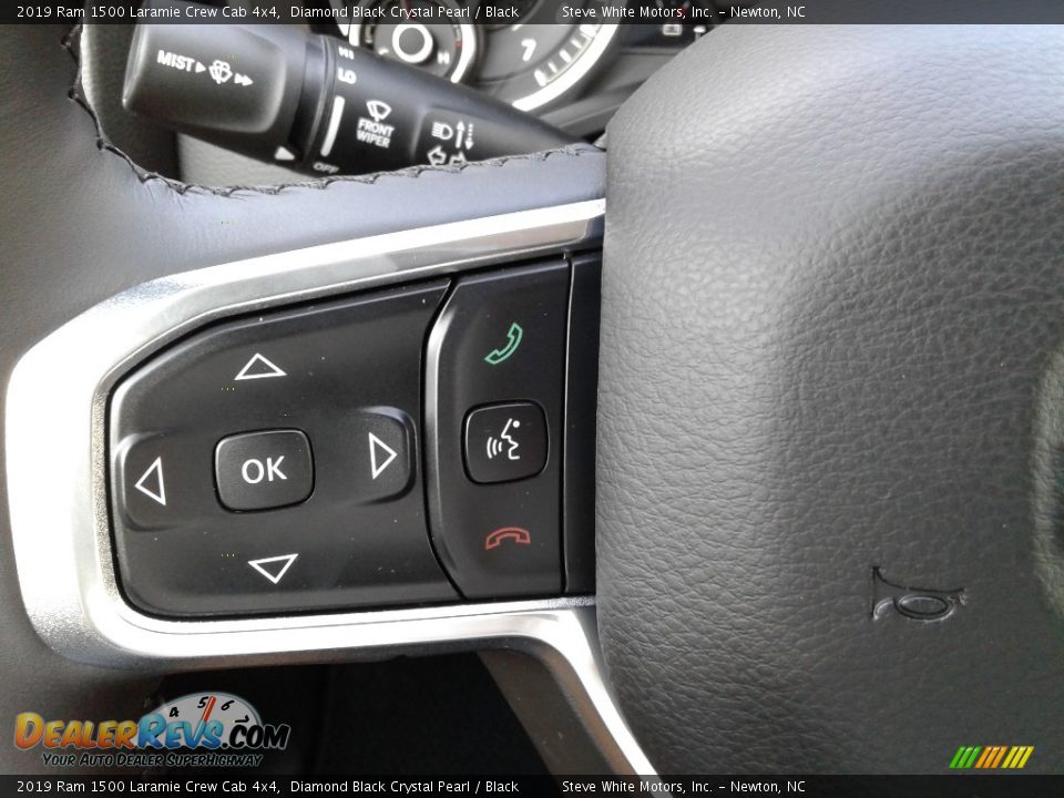2019 Ram 1500 Laramie Crew Cab 4x4 Diamond Black Crystal Pearl / Black Photo #19