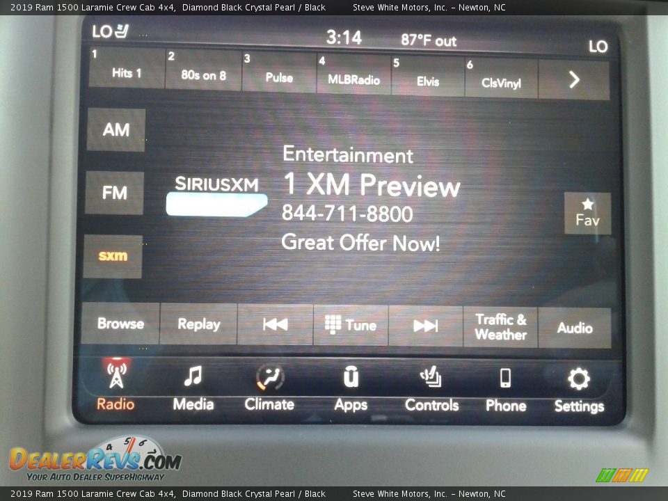 2019 Ram 1500 Laramie Crew Cab 4x4 Diamond Black Crystal Pearl / Black Photo #23