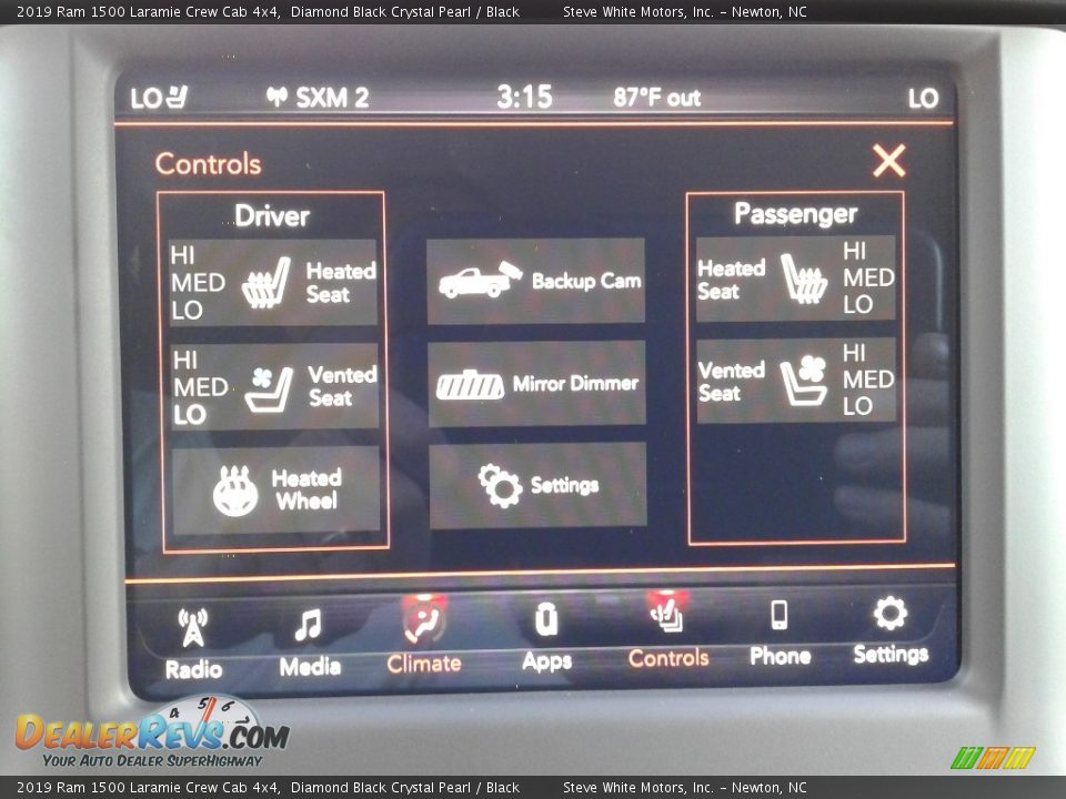 2019 Ram 1500 Laramie Crew Cab 4x4 Diamond Black Crystal Pearl / Black Photo #27