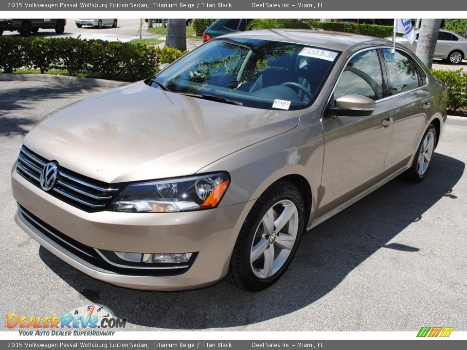 2015 Volkswagen Passat Wolfsburg Edition Sedan Titanium Beige / Titan Black Photo #4