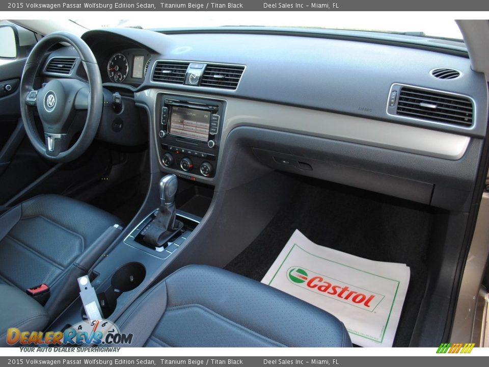2015 Volkswagen Passat Wolfsburg Edition Sedan Titanium Beige / Titan Black Photo #17