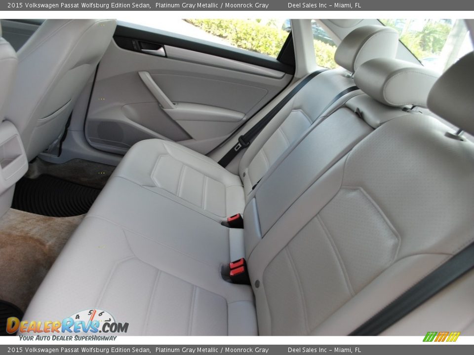 2015 Volkswagen Passat Wolfsburg Edition Sedan Platinum Gray Metallic / Moonrock Gray Photo #11