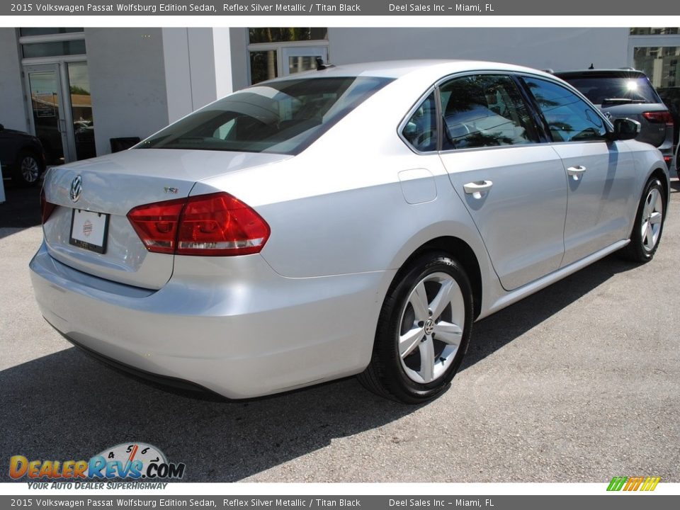 2015 Volkswagen Passat Wolfsburg Edition Sedan Reflex Silver Metallic / Titan Black Photo #10