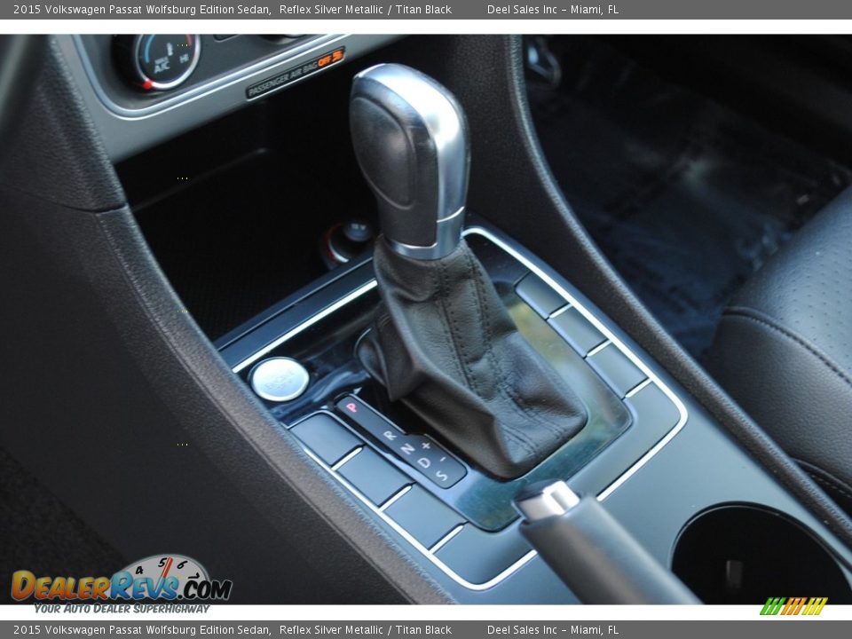 2015 Volkswagen Passat Wolfsburg Edition Sedan Reflex Silver Metallic / Titan Black Photo #15