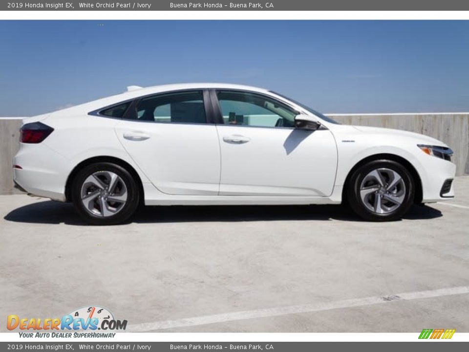 2019 Honda Insight EX White Orchid Pearl / Ivory Photo #9
