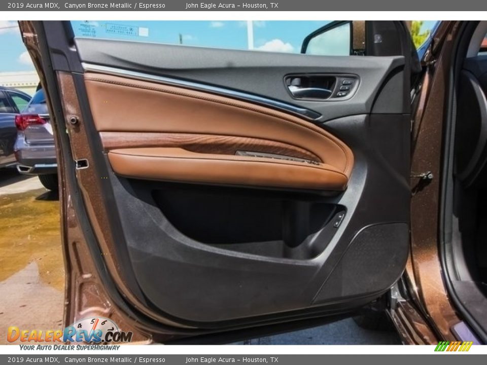 Door Panel of 2019 Acura MDX  Photo #14
