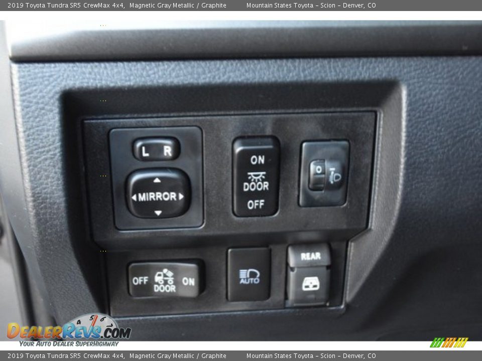 2019 Toyota Tundra SR5 CrewMax 4x4 Magnetic Gray Metallic / Graphite Photo #25