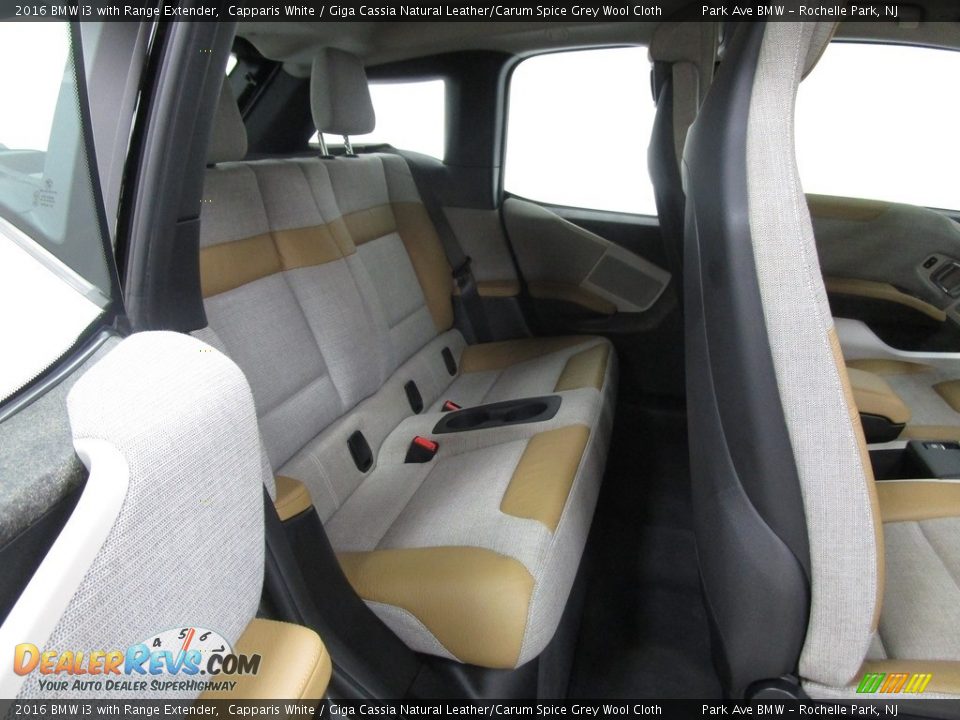 2016 BMW i3 with Range Extender Capparis White / Giga Cassia Natural Leather/Carum Spice Grey Wool Cloth Photo #20