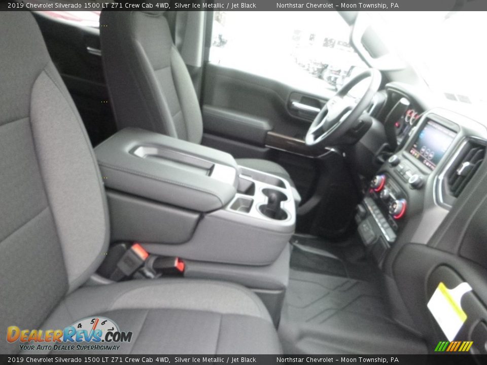 2019 Chevrolet Silverado 1500 LT Z71 Crew Cab 4WD Silver Ice Metallic / Jet Black Photo #10