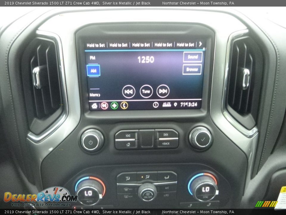 2019 Chevrolet Silverado 1500 LT Z71 Crew Cab 4WD Silver Ice Metallic / Jet Black Photo #17