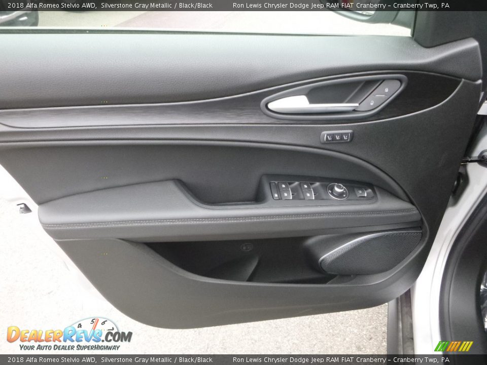2018 Alfa Romeo Stelvio AWD Silverstone Gray Metallic / Black/Black Photo #19