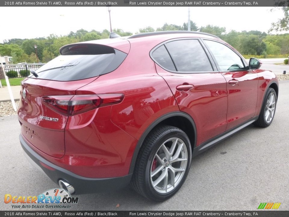 2018 Alfa Romeo Stelvio Ti AWD Rosso Alfa (Red) / Black/Black Photo #8