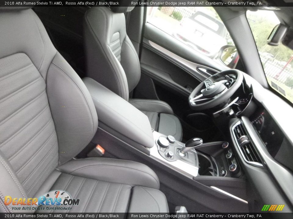 2018 Alfa Romeo Stelvio Ti AWD Rosso Alfa (Red) / Black/Black Photo #14