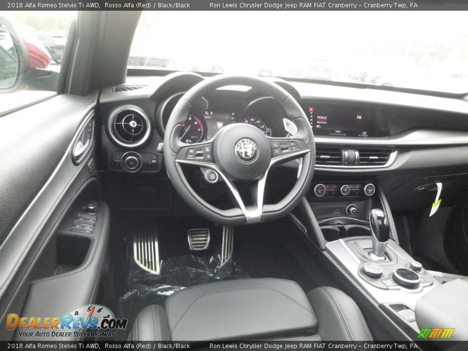 2018 Alfa Romeo Stelvio Ti AWD Rosso Alfa (Red) / Black/Black Photo #17