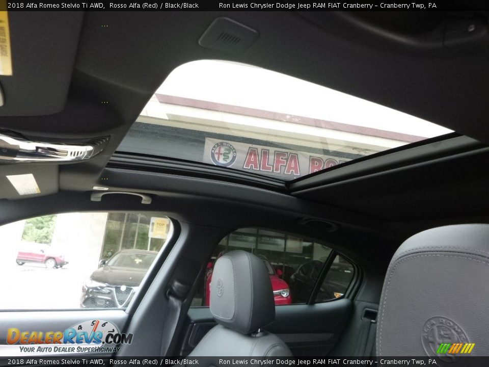 2018 Alfa Romeo Stelvio Ti AWD Rosso Alfa (Red) / Black/Black Photo #22