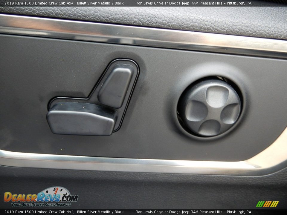 2019 Ram 1500 Limited Crew Cab 4x4 Billett Silver Metallic / Black Photo #16