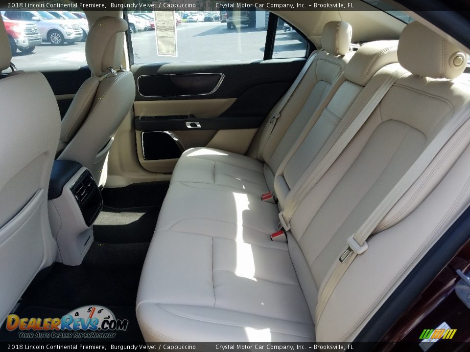 Rear Seat of 2018 Lincoln Continental Premiere Photo #10