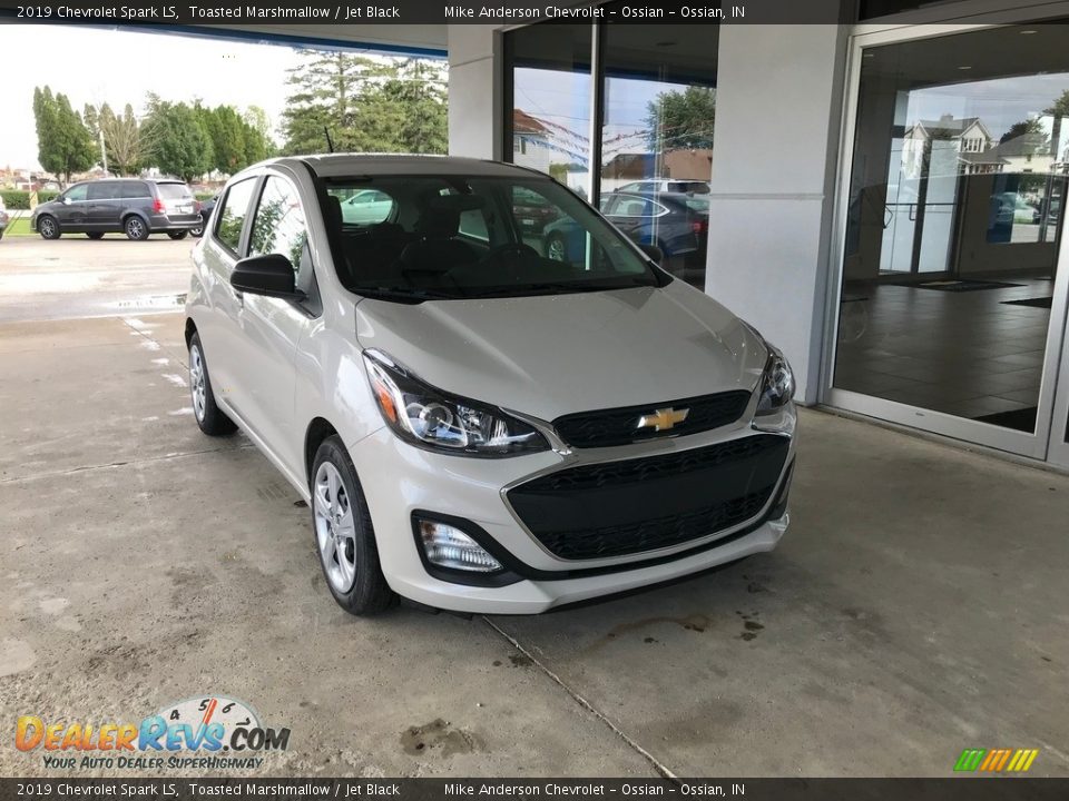 Front 3/4 View of 2019 Chevrolet Spark LS Photo #1