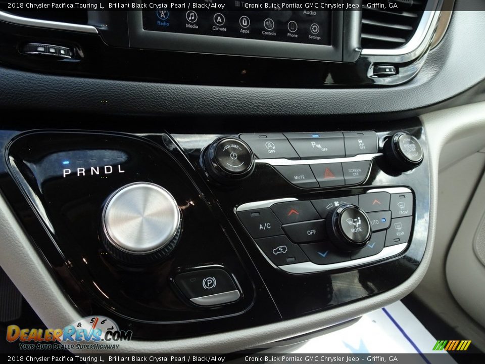 2018 Chrysler Pacifica Touring L Brilliant Black Crystal Pearl / Black/Alloy Photo #7