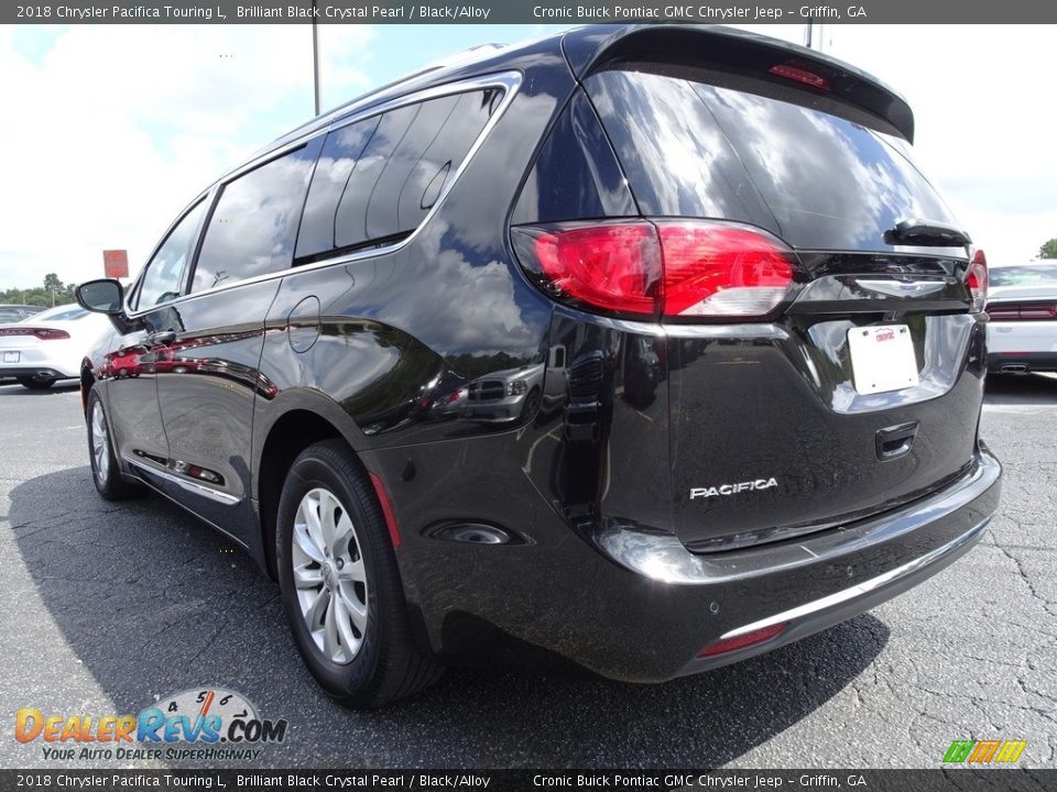2018 Chrysler Pacifica Touring L Brilliant Black Crystal Pearl / Black/Alloy Photo #10