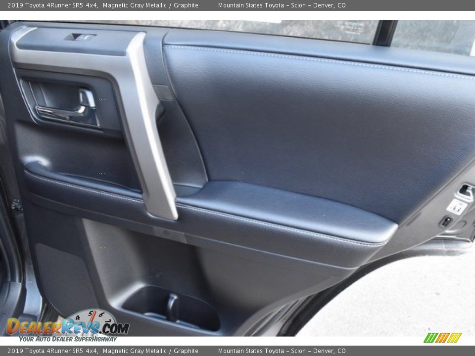 2019 Toyota 4Runner SR5 4x4 Magnetic Gray Metallic / Graphite Photo #24