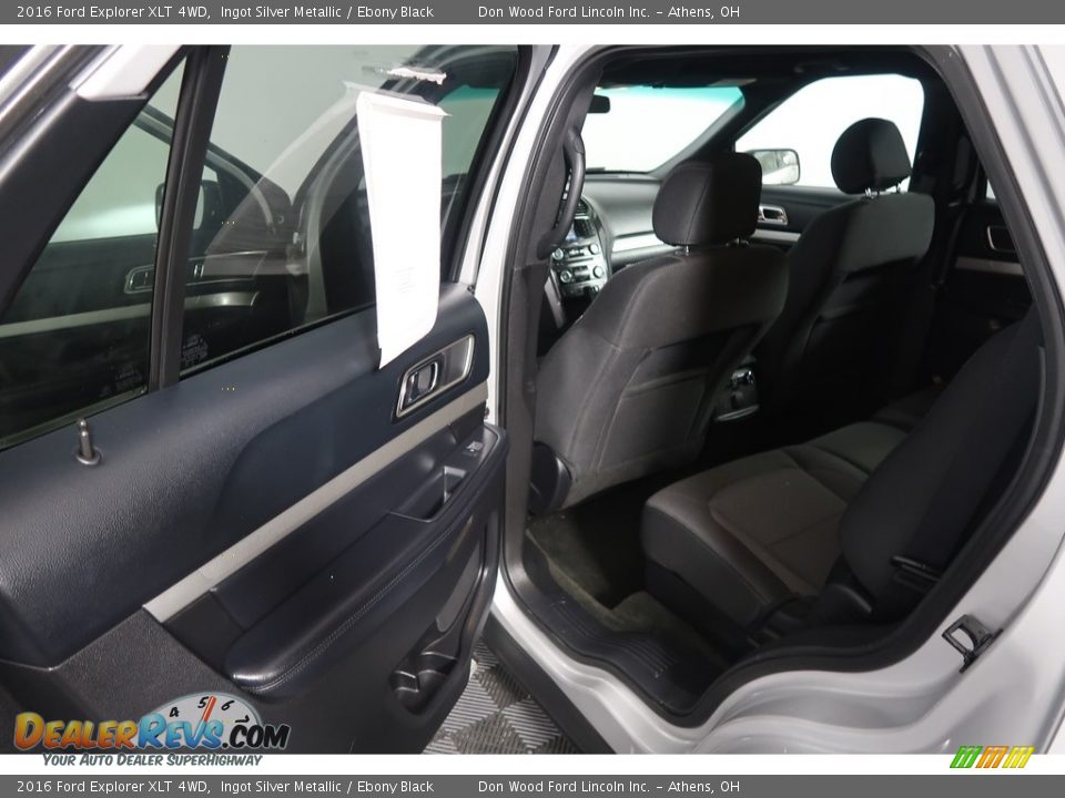 2016 Ford Explorer XLT 4WD Ingot Silver Metallic / Ebony Black Photo #35