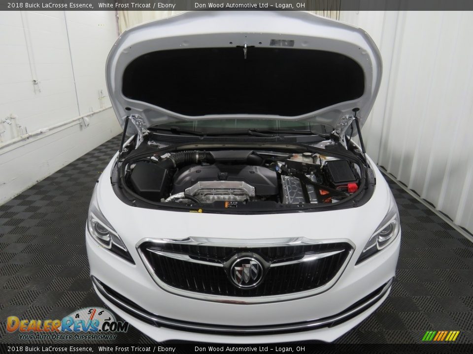2018 Buick LaCrosse Essence White Frost Tricoat / Ebony Photo #6