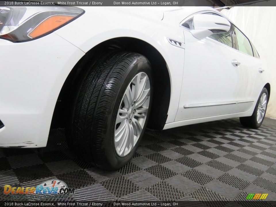 2018 Buick LaCrosse Essence White Frost Tricoat / Ebony Photo #9
