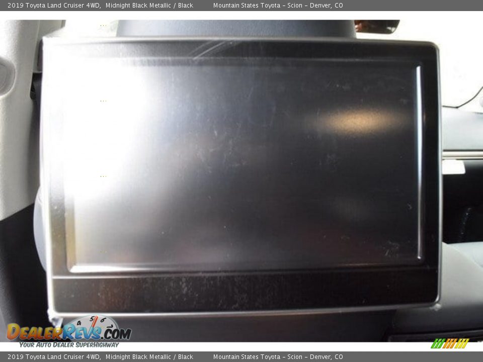 2019 Toyota Land Cruiser 4WD Midnight Black Metallic / Black Photo #18