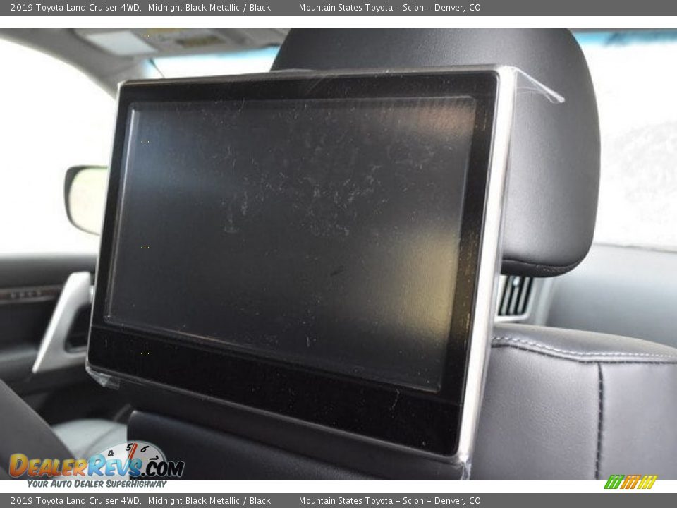Entertainment System of 2019 Toyota Land Cruiser 4WD Photo #19