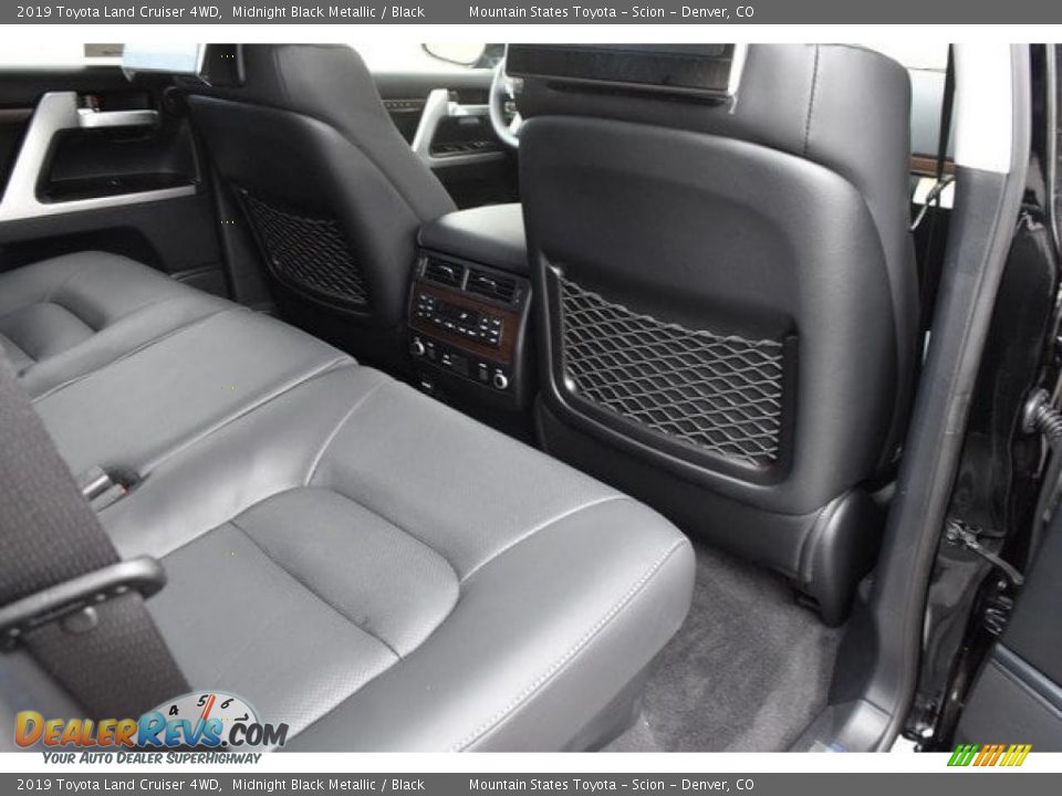 Controls of 2019 Toyota Land Cruiser 4WD Photo #20